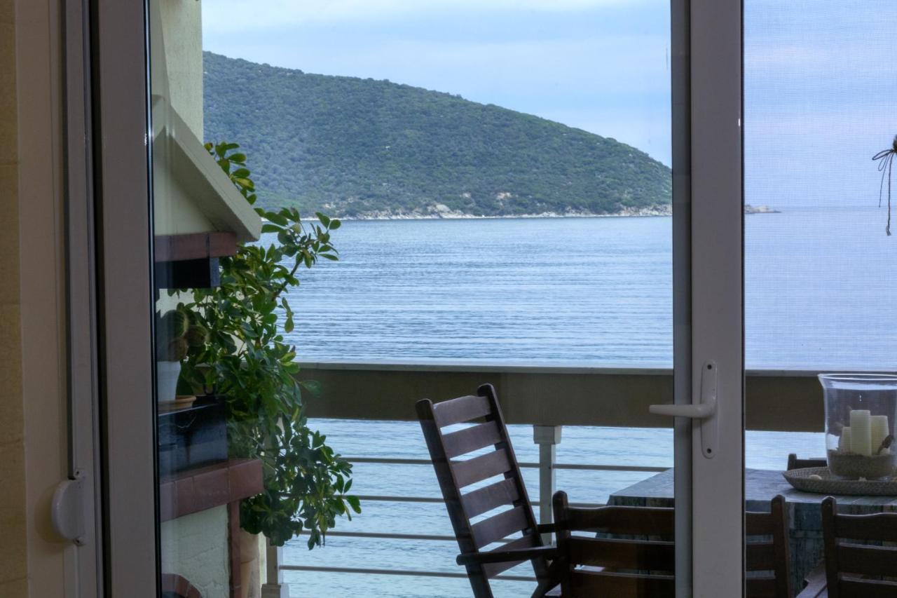 Seasthedayapartment Néa Péramos Extérieur photo