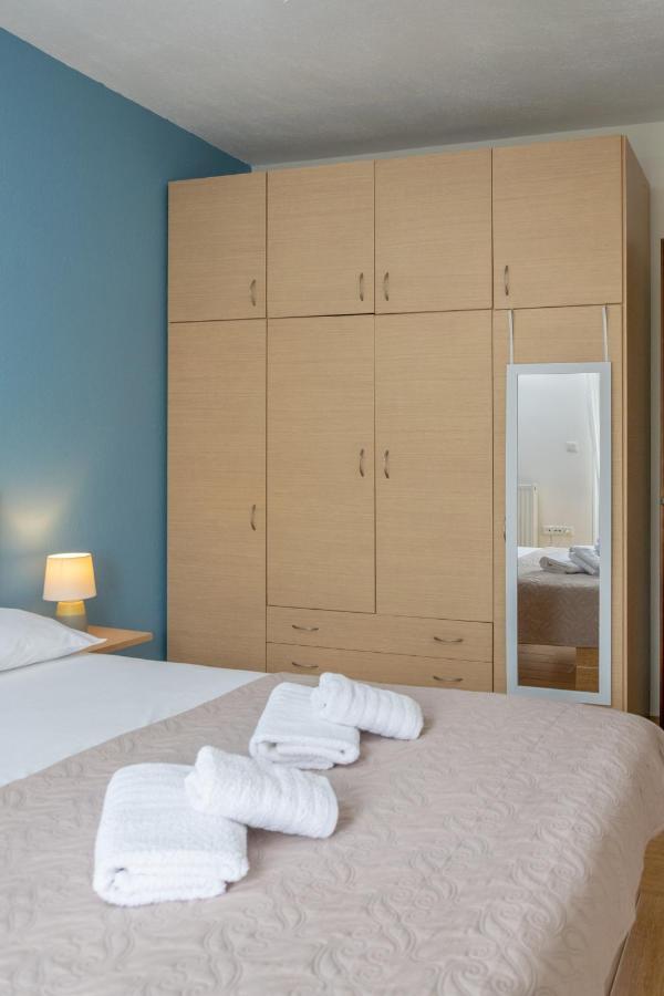 Seasthedayapartment Néa Péramos Extérieur photo