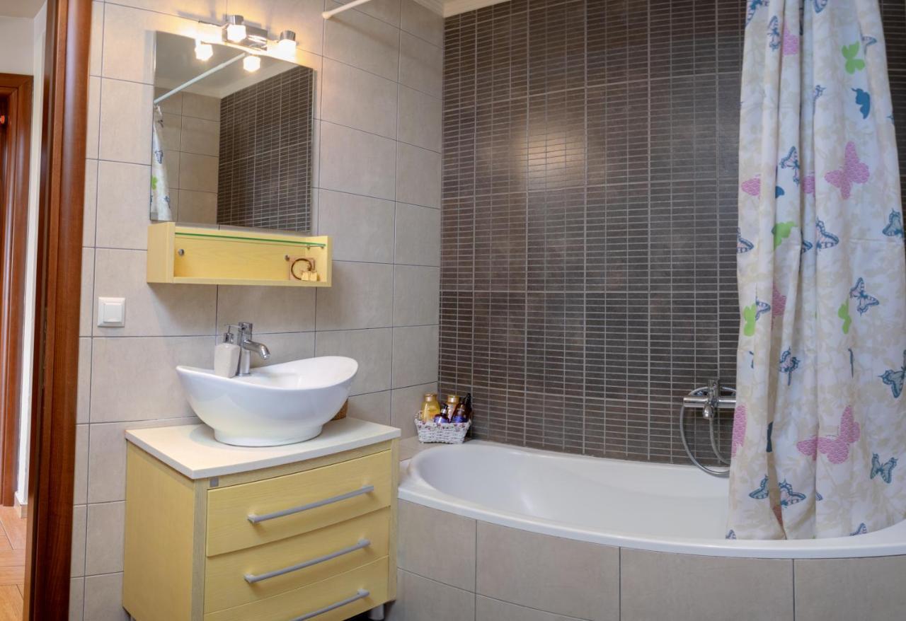 Seasthedayapartment Néa Péramos Extérieur photo